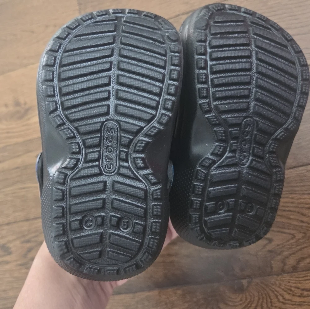 Crocs For Toddler Black With Multi Color Faux Fur Lining Size 5